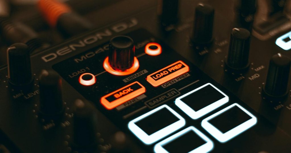 Rádio online automática (Auto DJ): como funciona