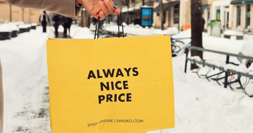 Sistema de rádio online com painel avançado