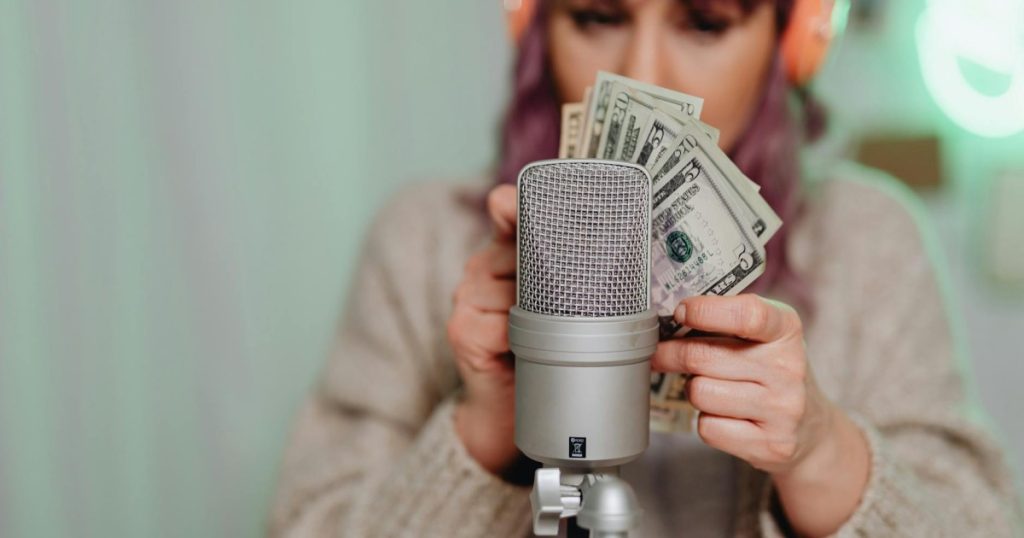 Como criar renda passiva com rádio online