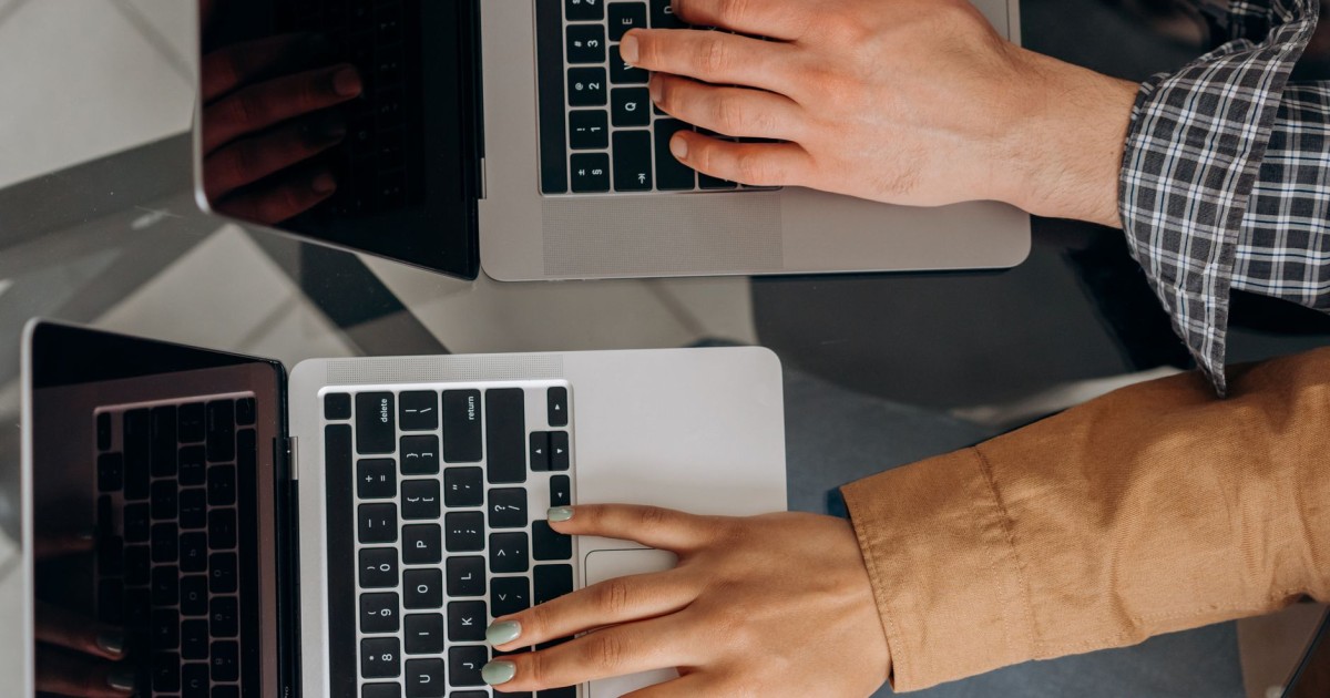 como escolher entre site pronto ou do zero